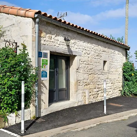 De La Barriere Holiday home *